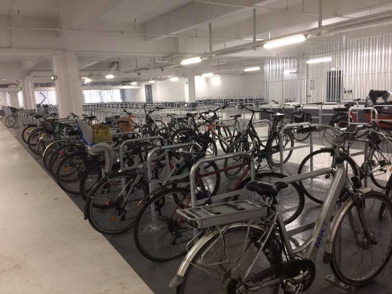 La parking vélo souterrain de la gare, une des solutions sécurisées pour garer son vélo à Rennes